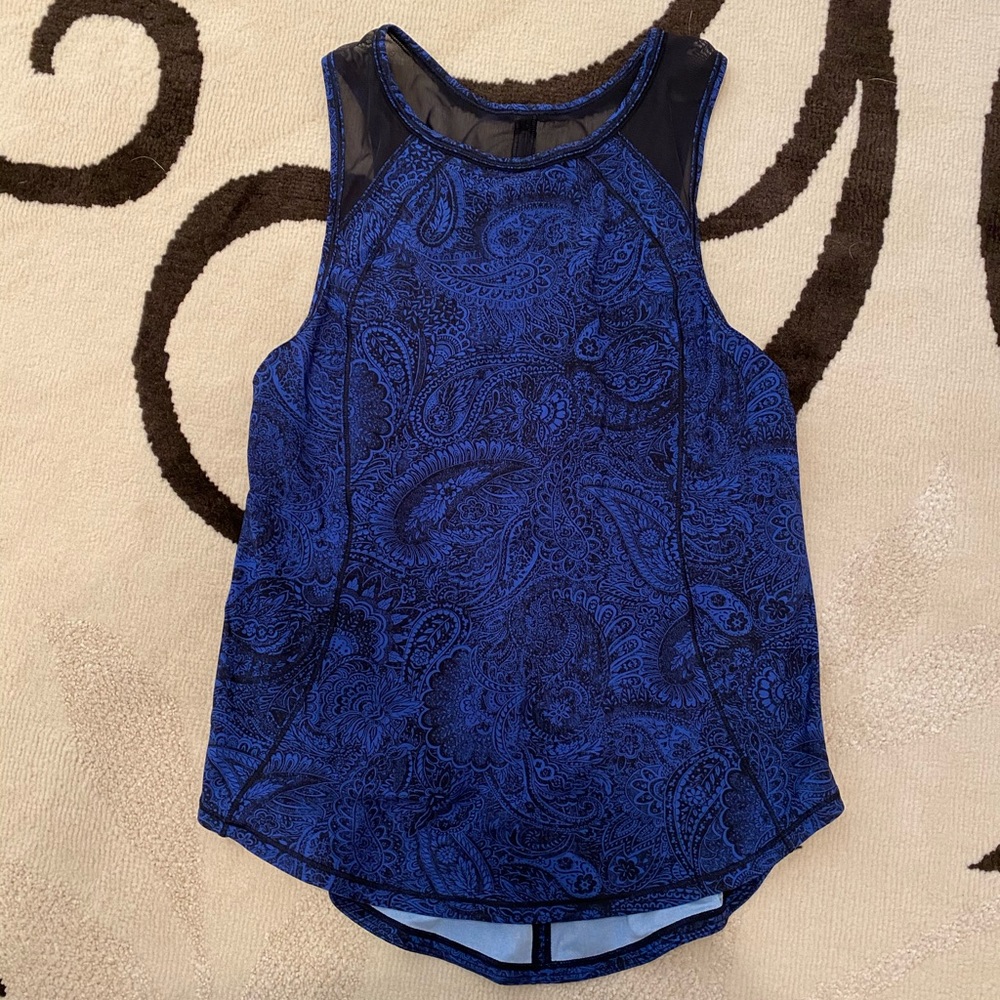 Lululemon tank